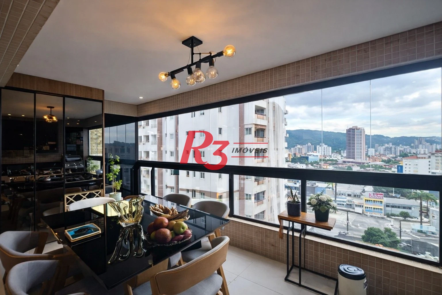 Apartamento com 2 dormitórios à venda, 75 m² por R$ 1.140.000,00 - José Menino - Santos/SP