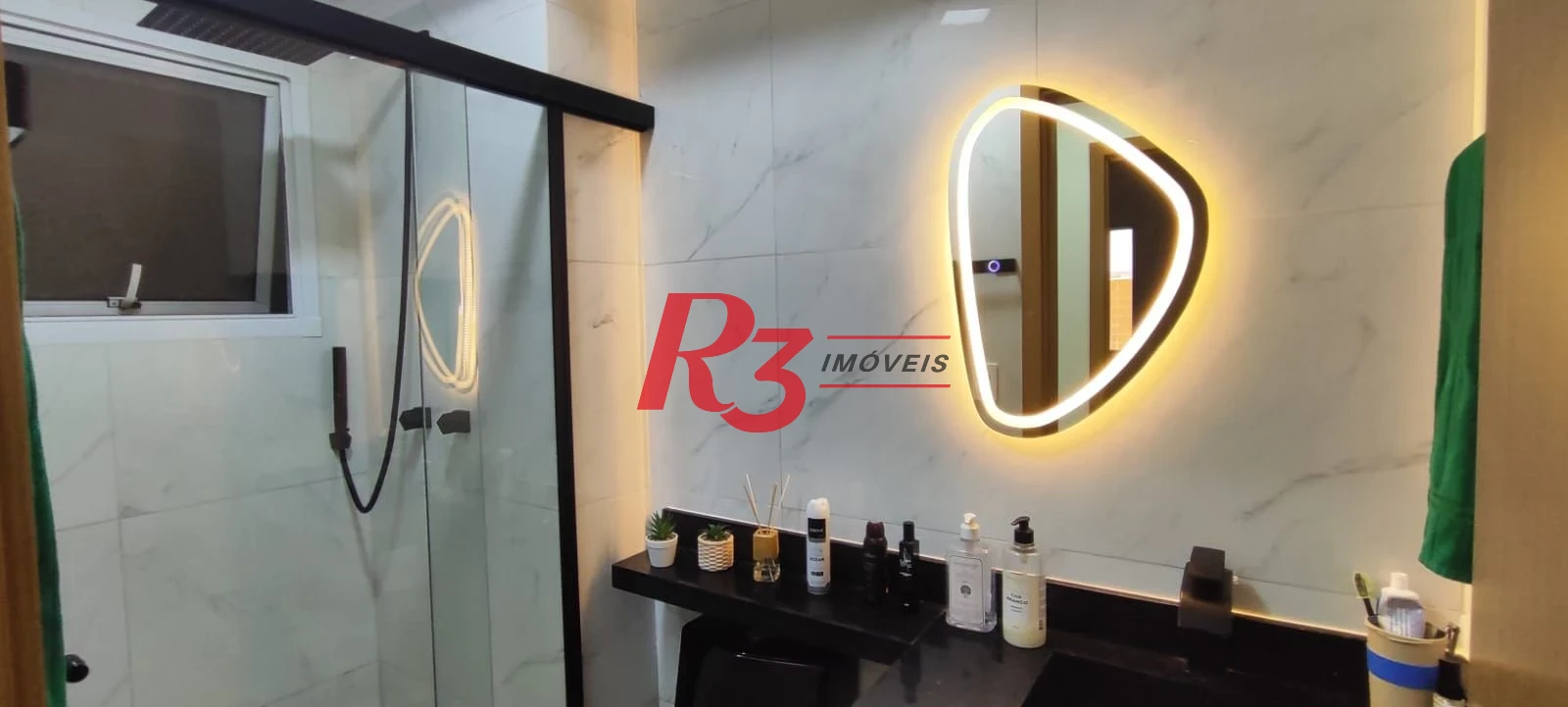 Apartamento Garden com 2 dormitórios à venda, 75 m² por R$ 692.000,00 - Boqueirão - Praia Grande/SP