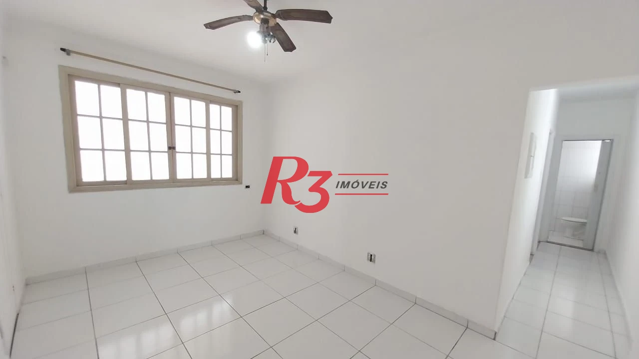 Apartamento com 2 dormitórios à venda, 75 m² por R$ 402.000,00 - Gonzaga - Santos/SP