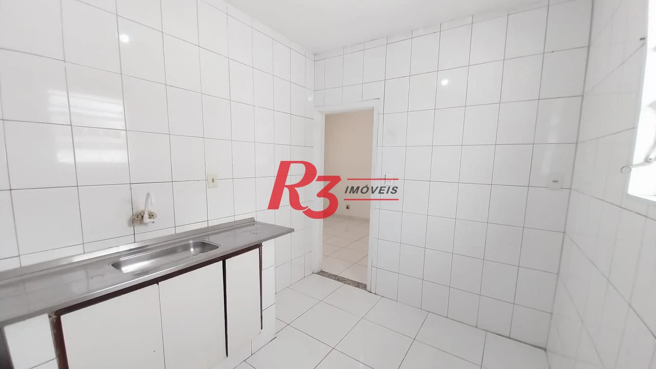 Apartamento com 2 dormitórios à venda, 75 m² por R$ 402.000,00 - Gonzaga - Santos/SP