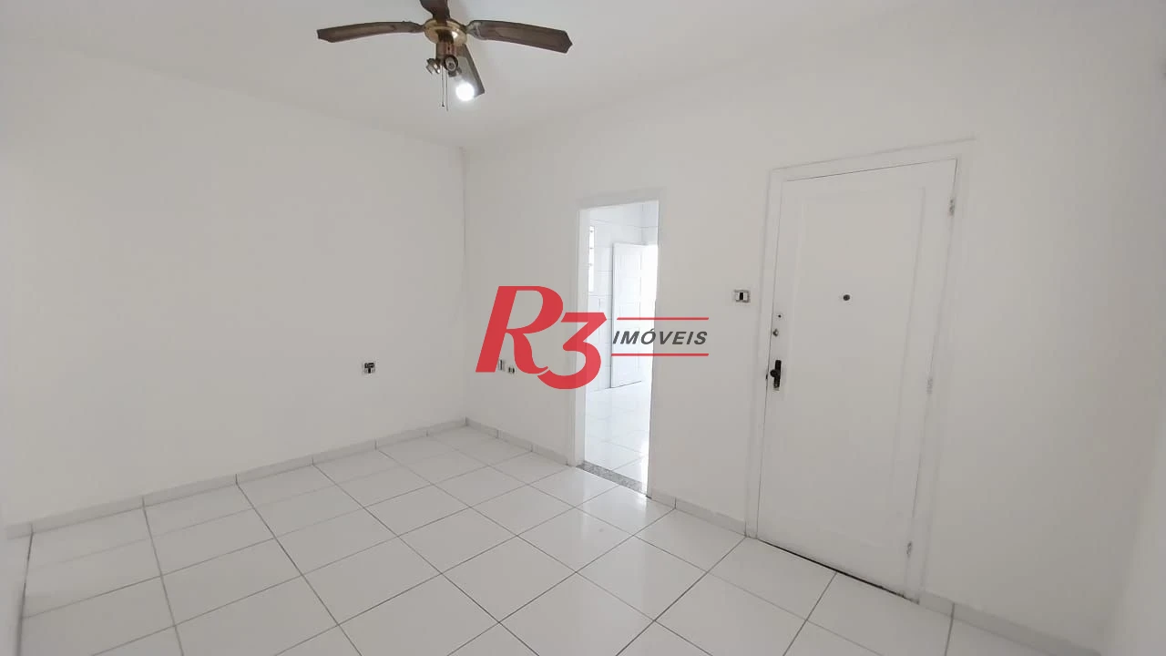Apartamento com 2 dormitórios à venda, 75 m² por R$ 402.000,00 - Gonzaga - Santos/SP