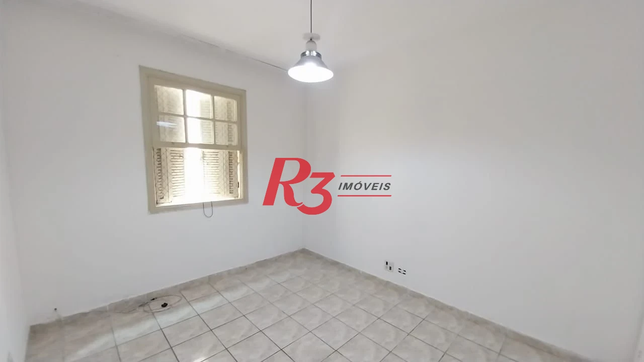 Apartamento com 2 dormitórios à venda, 75 m² por R$ 402.000,00 - Gonzaga - Santos/SP
