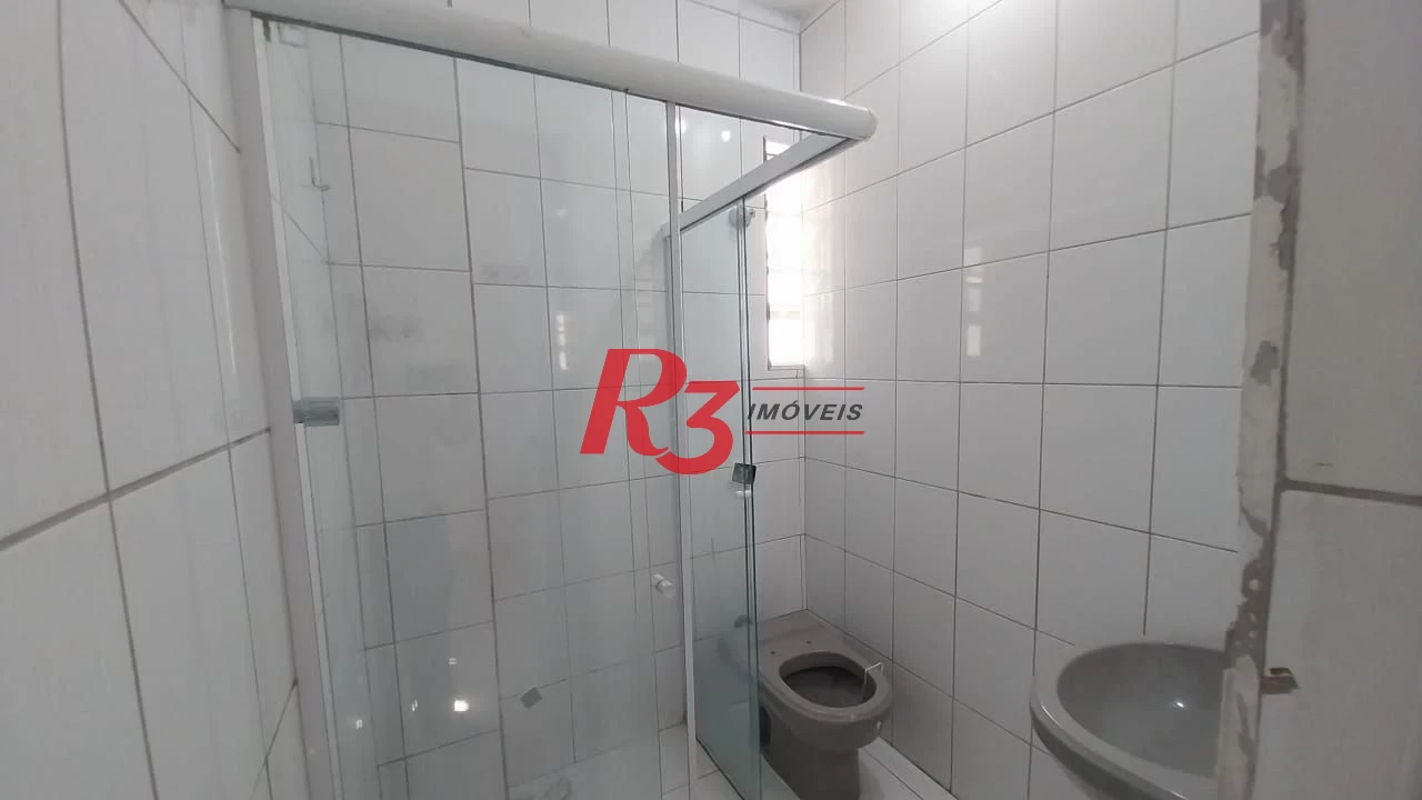 Apartamento com 2 dormitórios à venda, 75 m² por R$ 402.000,00 - Gonzaga - Santos/SP