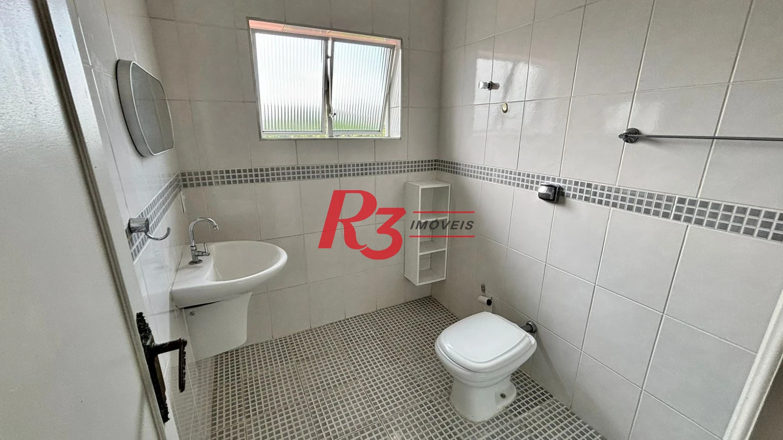 Apartamento com 2 dormitórios à venda, 116 m² por R$ 580.000,00 - Boqueirão - Santos/SP