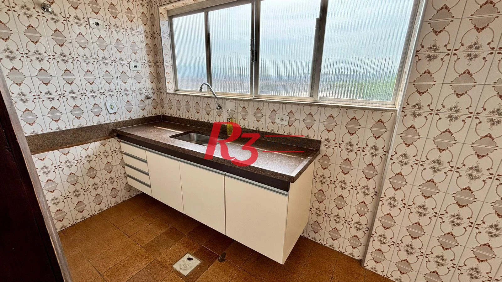 Apartamento com 2 dormitórios à venda, 116 m² por R$ 580.000,00 - Boqueirão - Santos/SP
