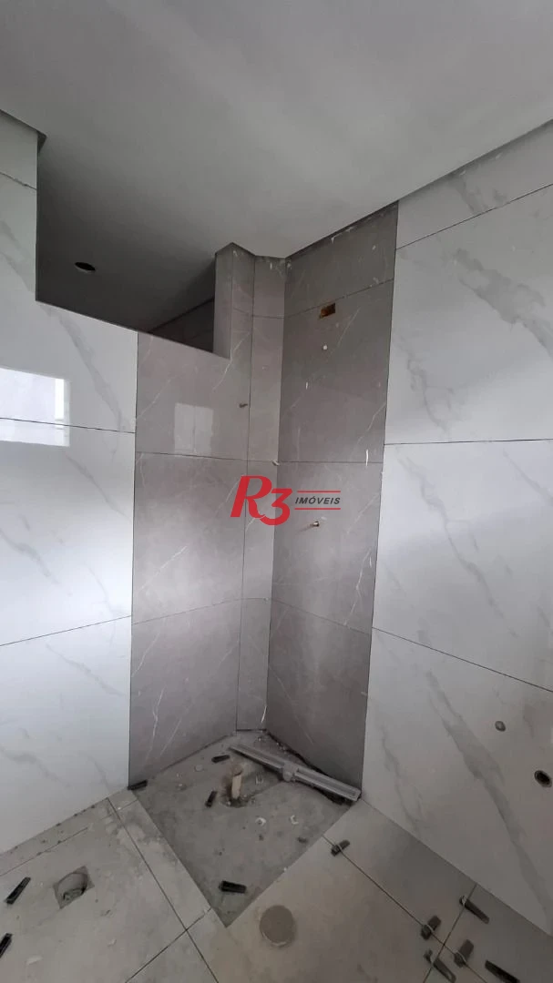 Casa com 3 dormitórios à venda, 130 m² por R$ 1.200.000,00 - Embaré - Santos/SP