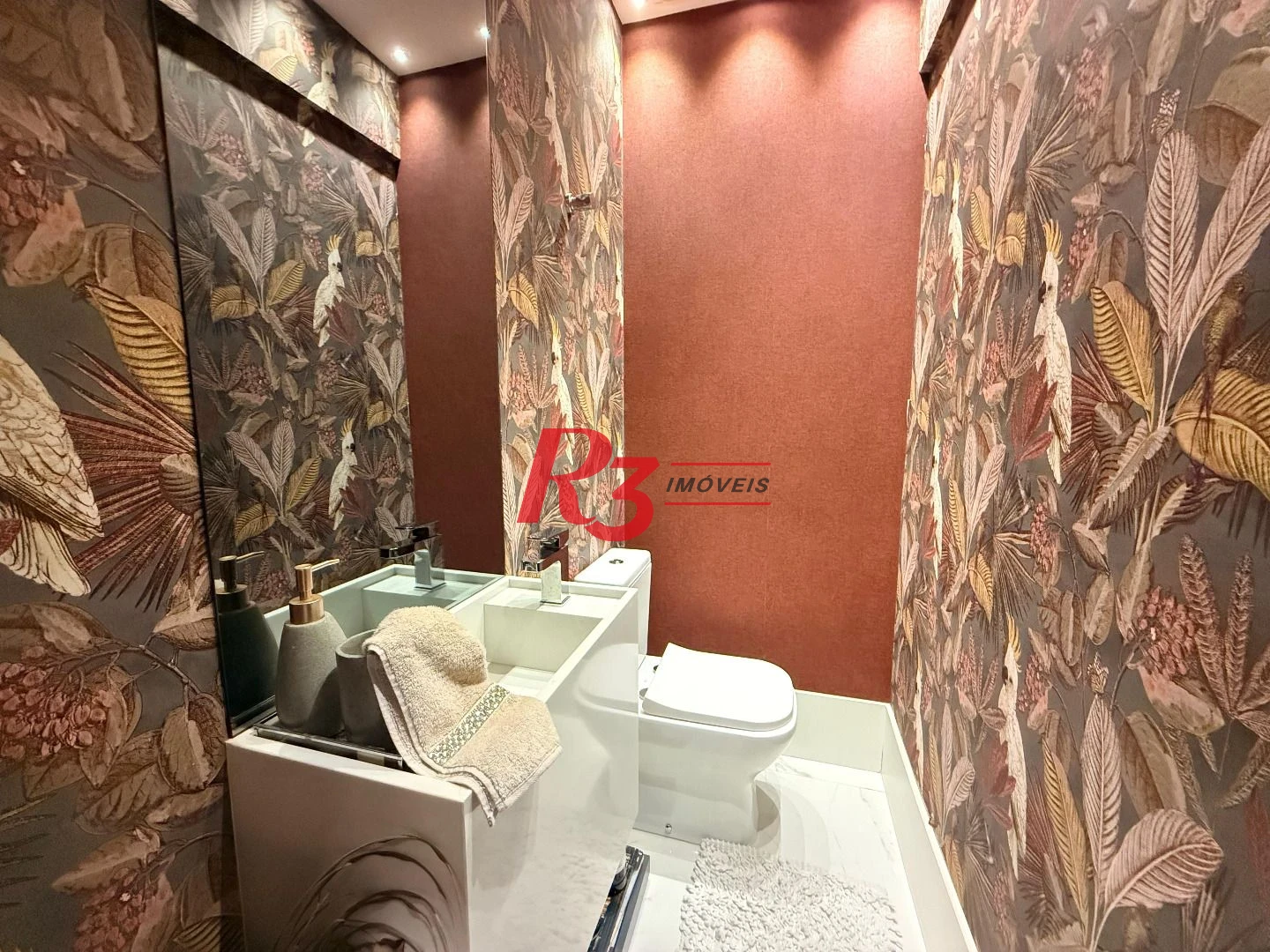 Apartamento com 2 dormitórios à venda, 114 m² por R$ 1.915.000,00 - Pompéia - Santos/SP