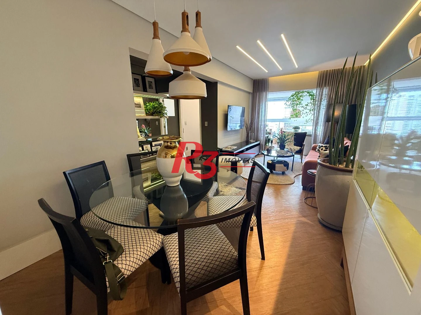 Apartamento com 2 dormitórios à venda, 114 m² por R$ 1.915.000,00 - Pompéia - Santos/SP