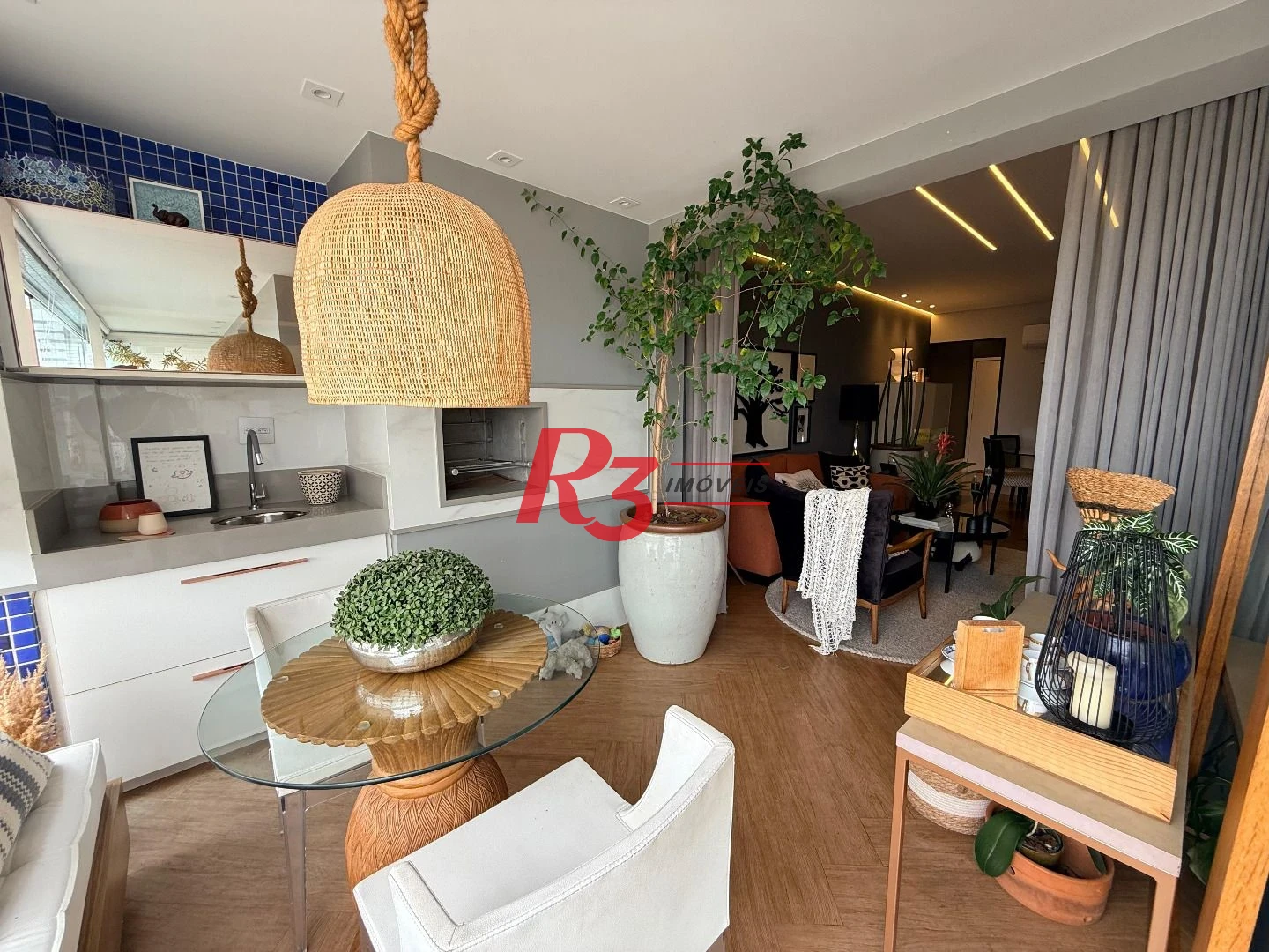 Apartamento com 2 dormitórios à venda, 114 m² por R$ 1.915.000,00 - Pompéia - Santos/SP