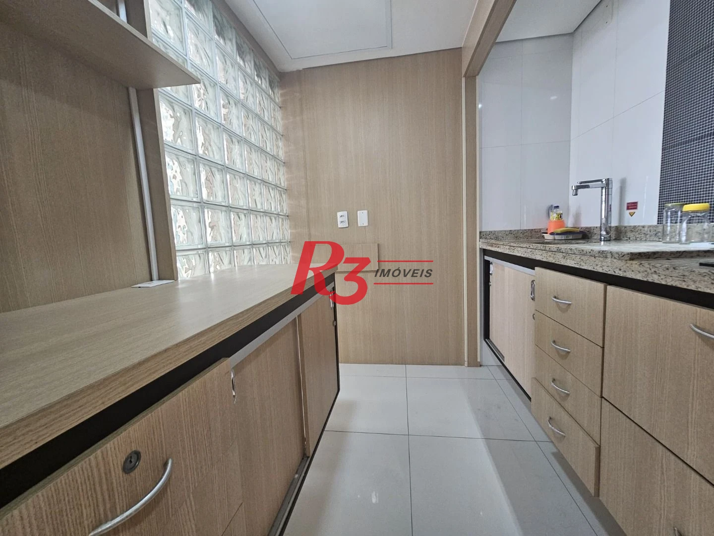 Apartamento com 2 dormitórios à venda, 60 m² por R$ 850.000,00 - Boqueirão - Santos/SP