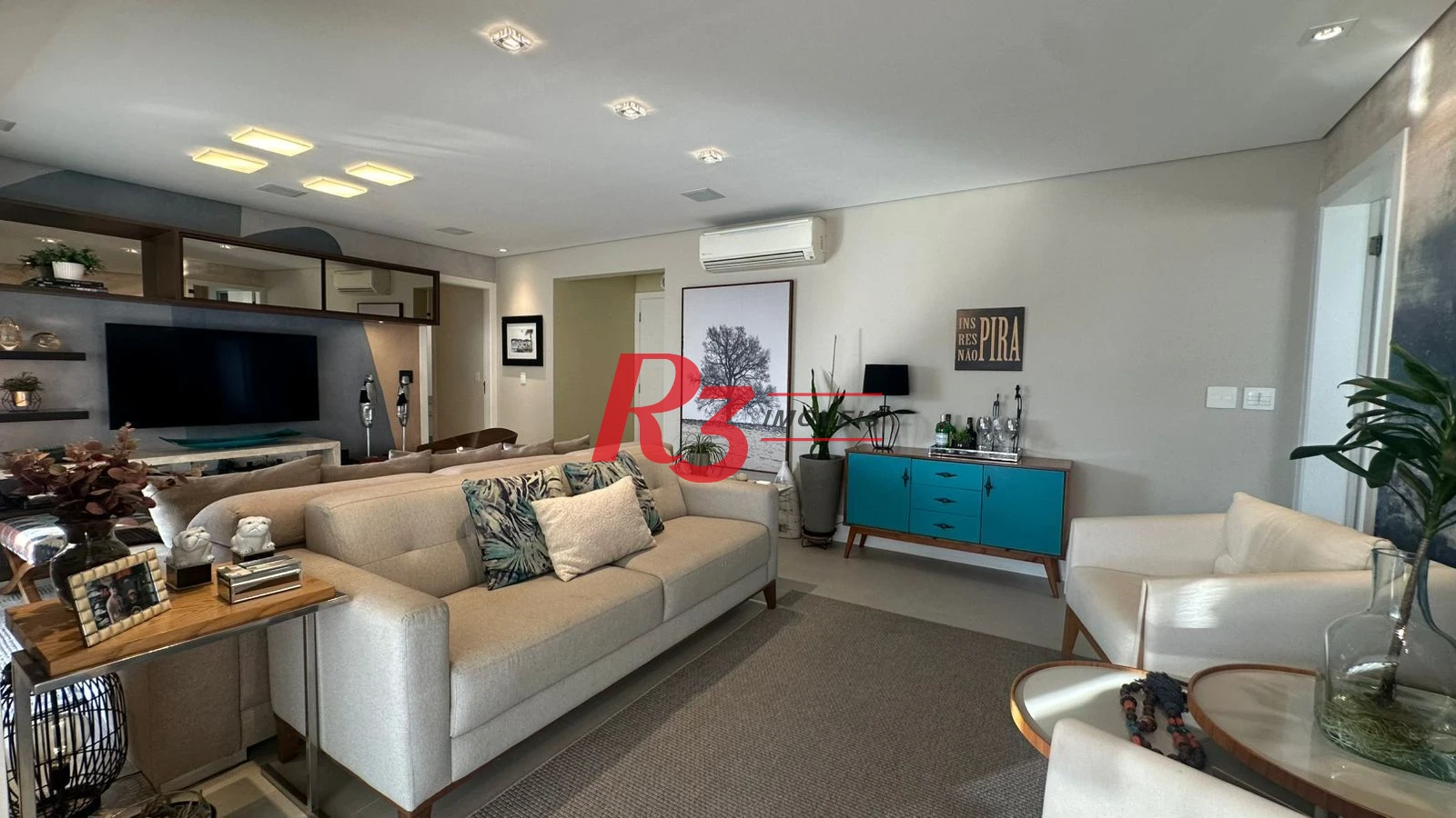 Apartamento com 3 dormitórios à venda, 159 m² por R$ 2.500.000,00 - Gonzaga - Santos/SP