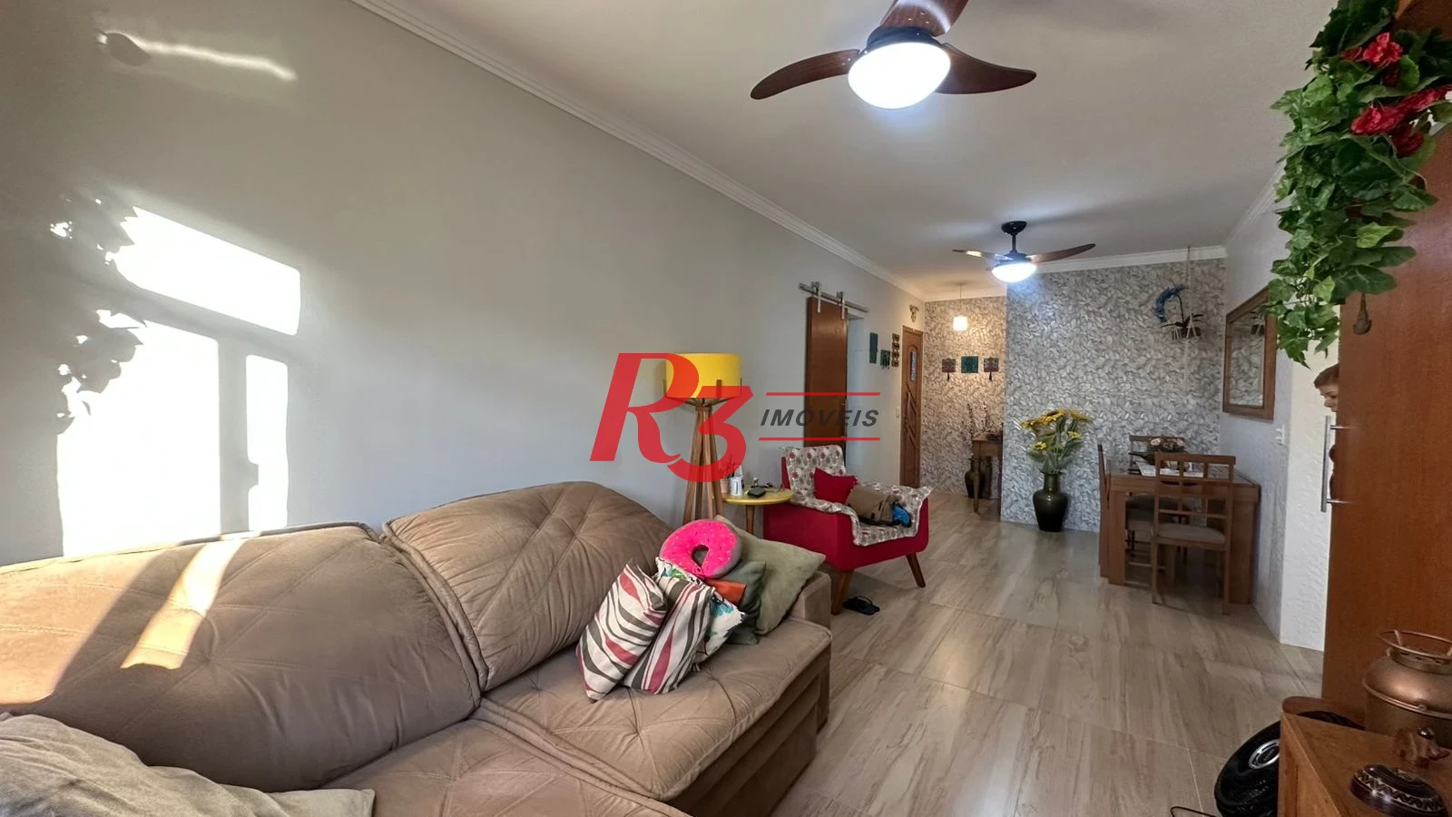 Apartamento com 3 dormitórios à venda, 115 m² por R$ 745.000,00 - Campo Grande - Santos/SP