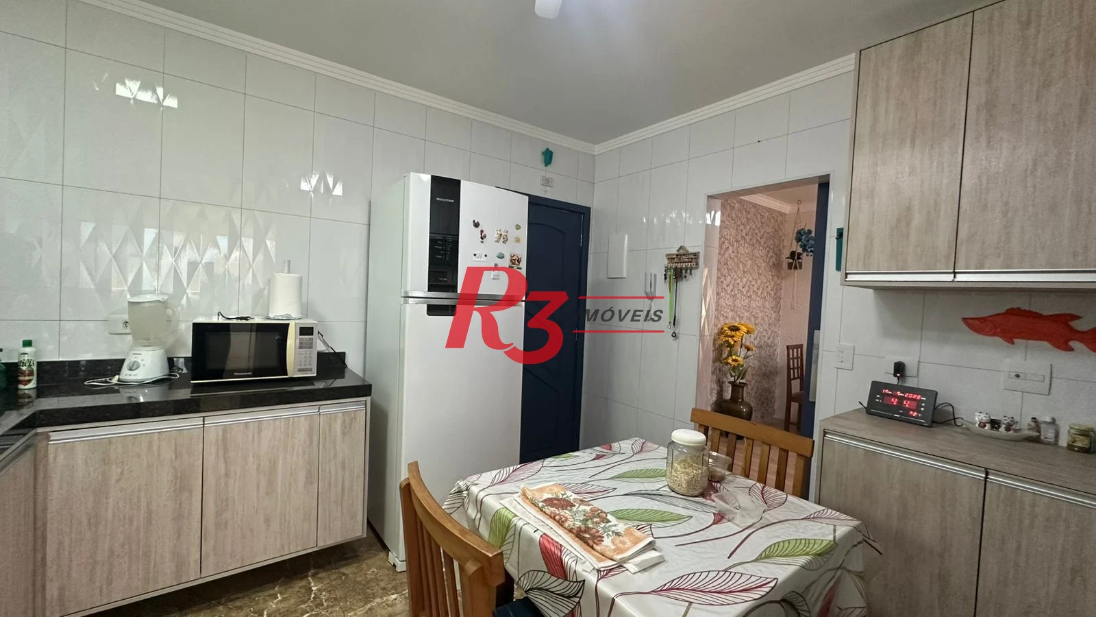 Apartamento com 3 dormitórios à venda, 115 m² por R$ 745.000,00 - Campo Grande - Santos/SP
