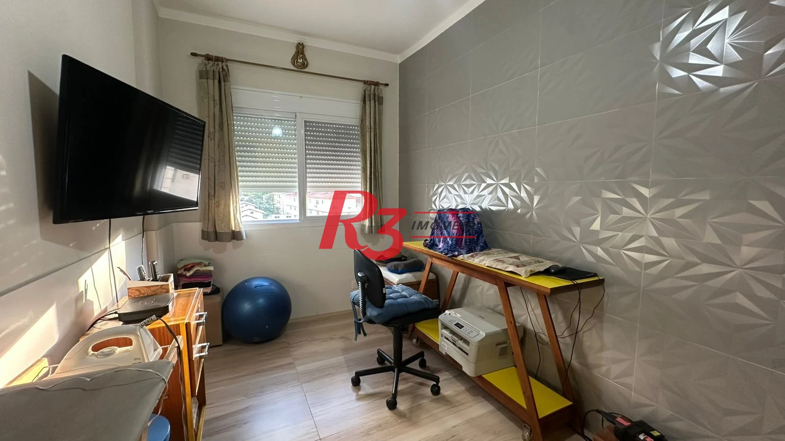 Apartamento com 3 dormitórios à venda, 115 m² por R$ 745.000,00 - Campo Grande - Santos/SP