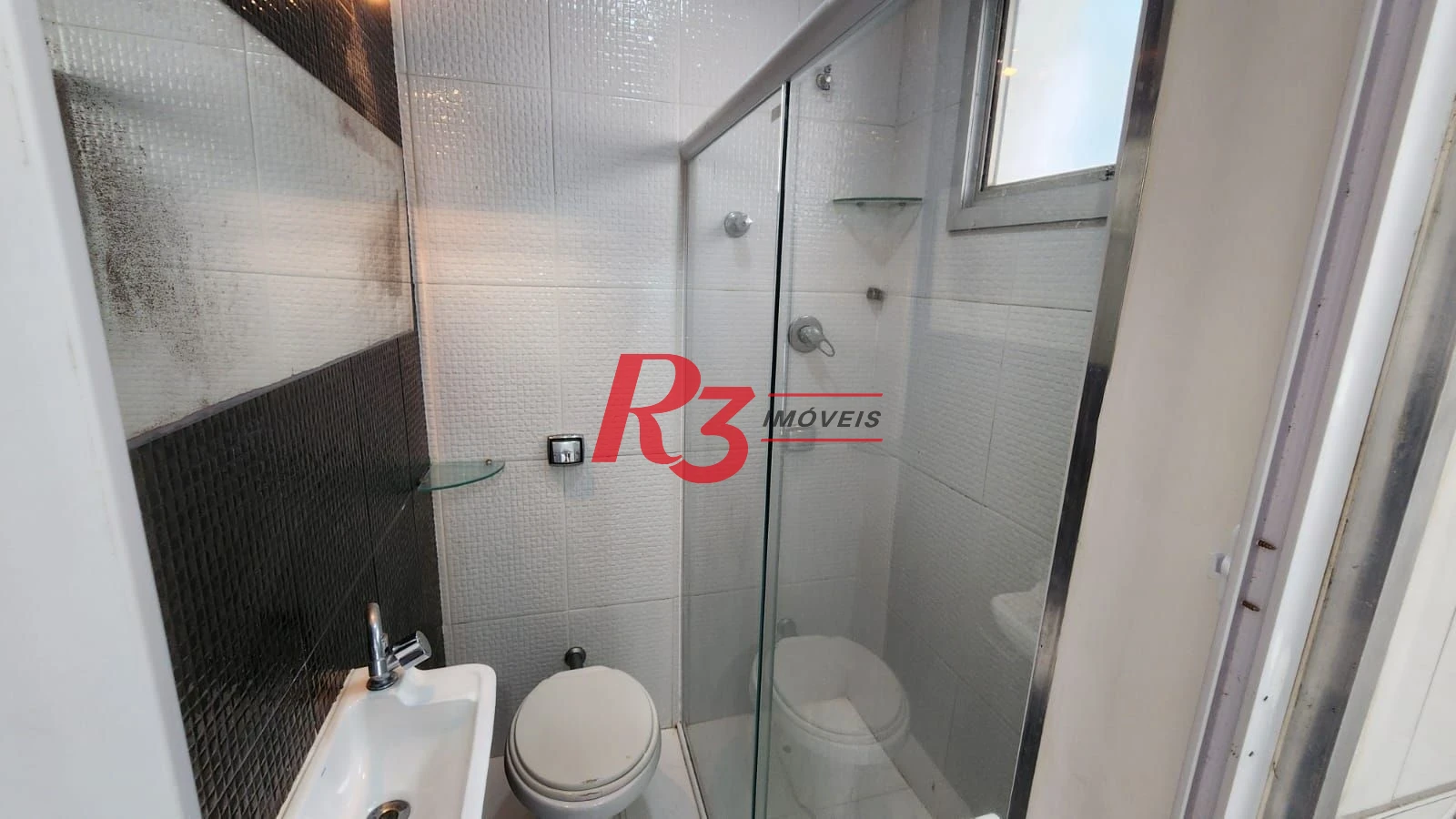 Apartamento com 2 dormitórios à venda, 84 m² por R$ 816.200,00 - Gonzaga - Santos/SP