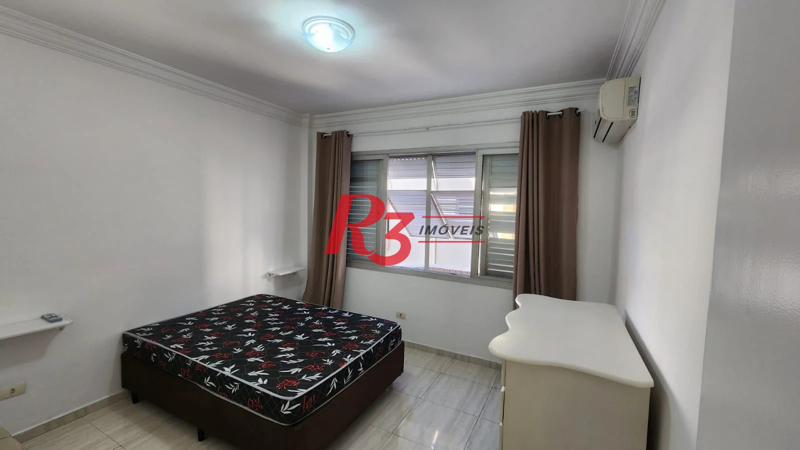 Apartamento com 2 dormitórios à venda, 84 m² por R$ 816.200,00 - Gonzaga - Santos/SP