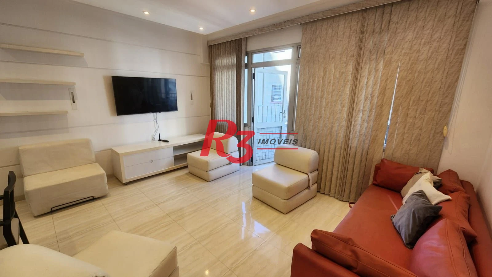 Apartamento com 2 dormitórios à venda, 84 m² por R$ 816.200,00 - Gonzaga - Santos/SP