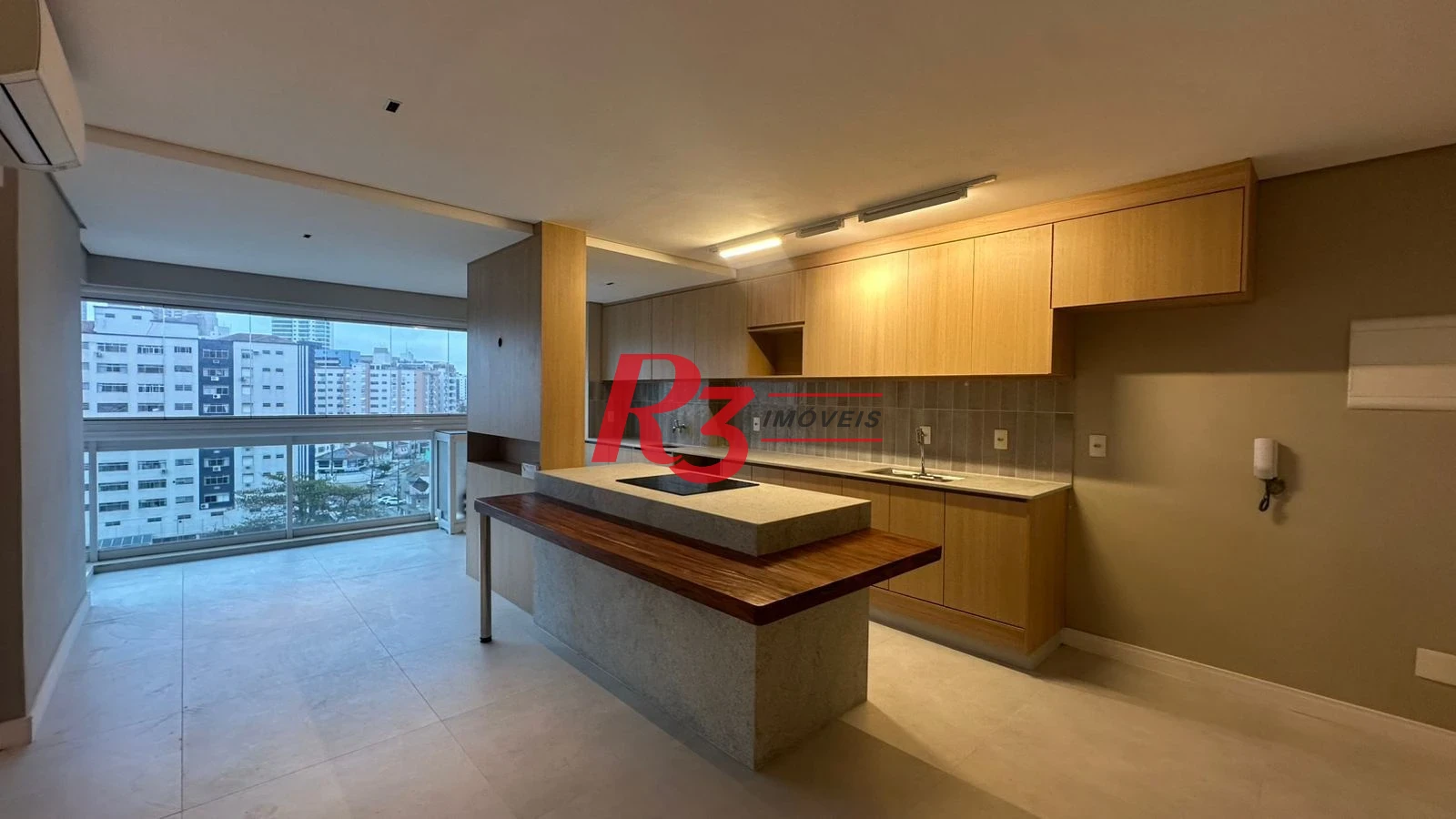 Apartamento com 1 dormitório à venda, 48 m² por R$ 690.000,00 - Ponta da Praia - Santos/SP