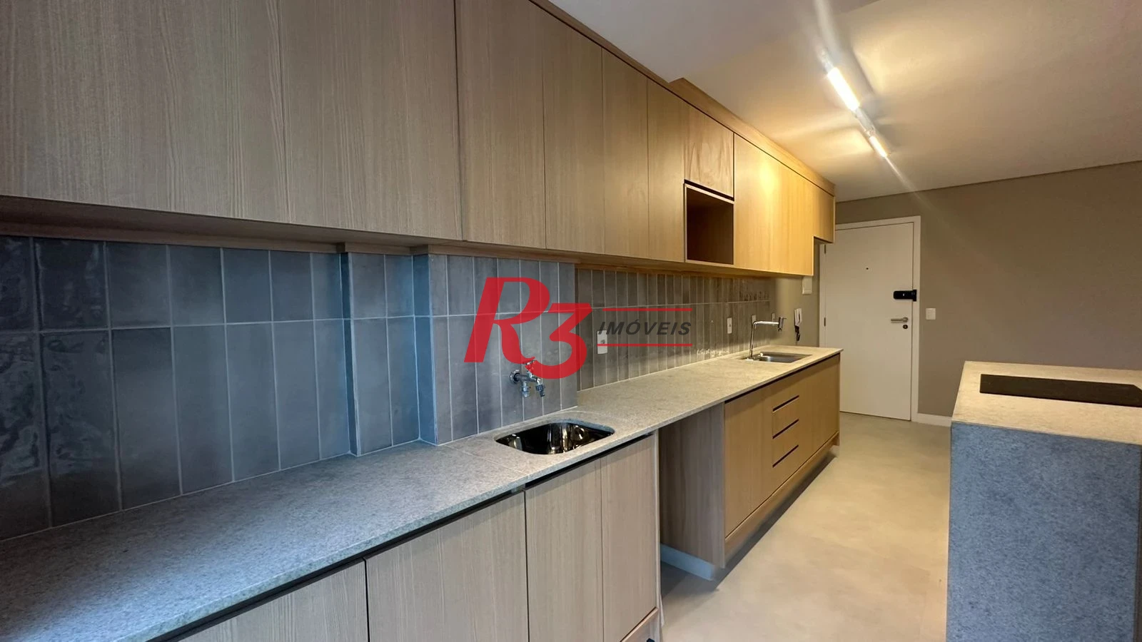 Apartamento com 1 dormitório à venda, 48 m² por R$ 690.000,00 - Ponta da Praia - Santos/SP