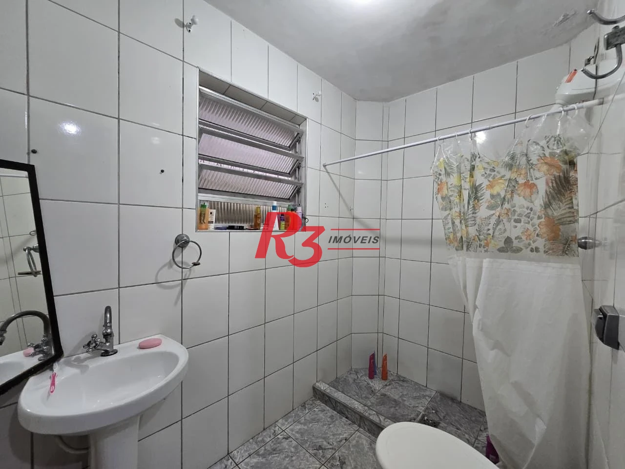 Apartamento com 2 dormitórios à venda, 62 m² por R$ 310.000,00 - Vila Matias - Santos/SP