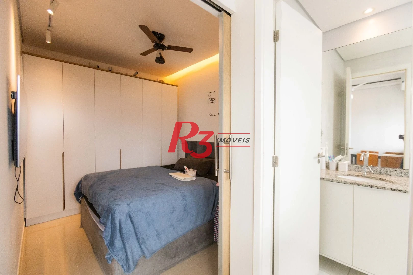 Apartamento à venda, 52 m² por R$ 450.000,00 - Vila Matias - Santos/SP