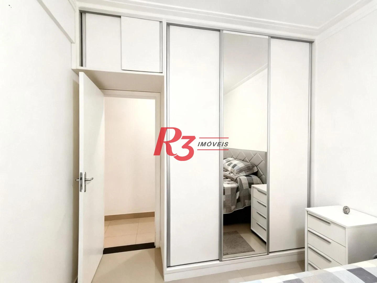 Apartamento com 2 dormitórios à venda, 120 m² por R$ 650.000,00 - Marapé - Santos/SP