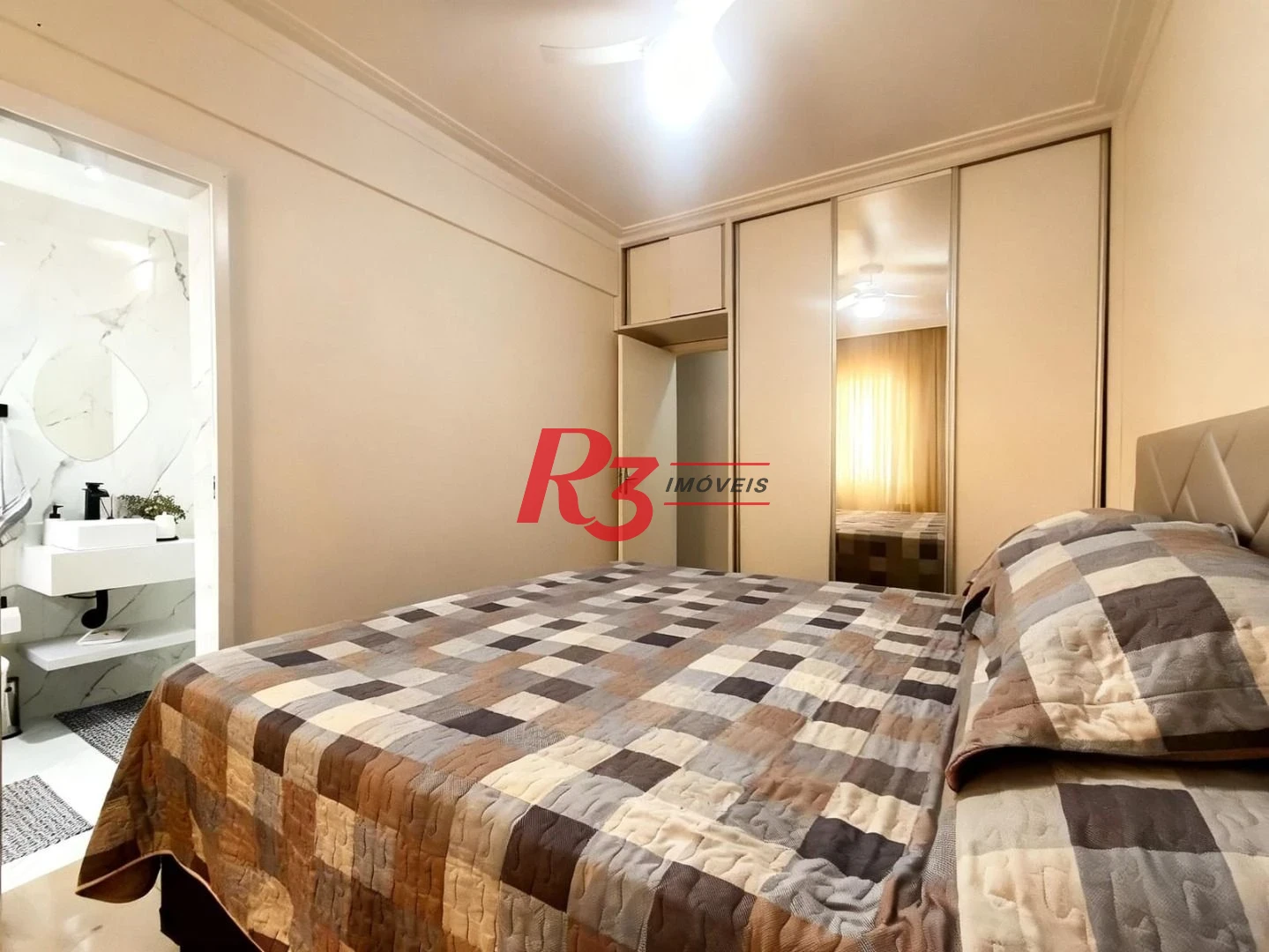 Apartamento com 2 dormitórios à venda, 120 m² por R$ 650.000,00 - Marapé - Santos/SP