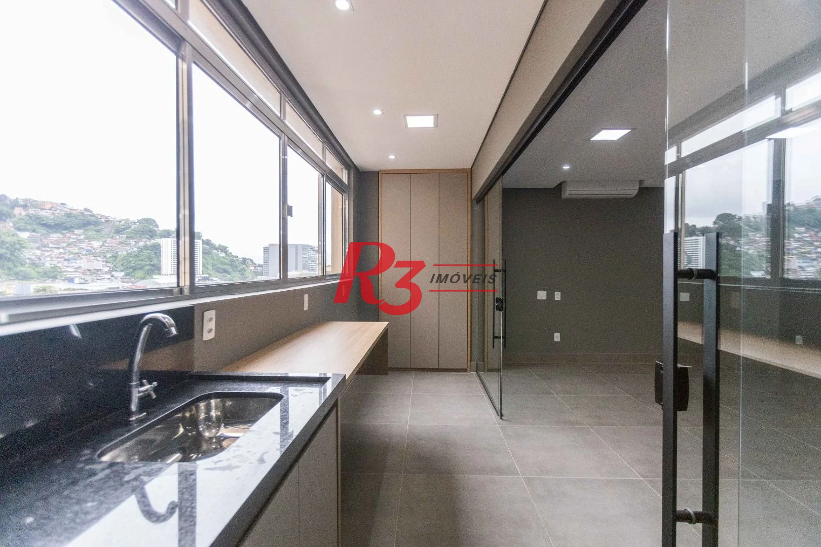 Sala para alugar, 80 m² por R$ 4.000,02/mês - Centro - Santos/SP