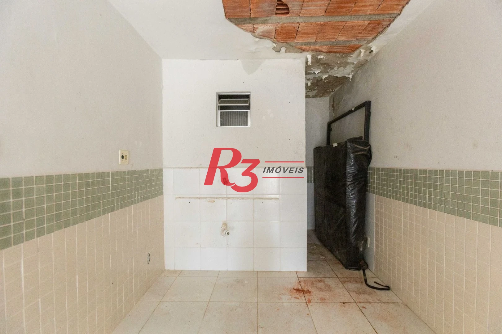 Loja para alugar, 19 m² por R$ 3.000,00/mês - Macuco - Santos/SP
