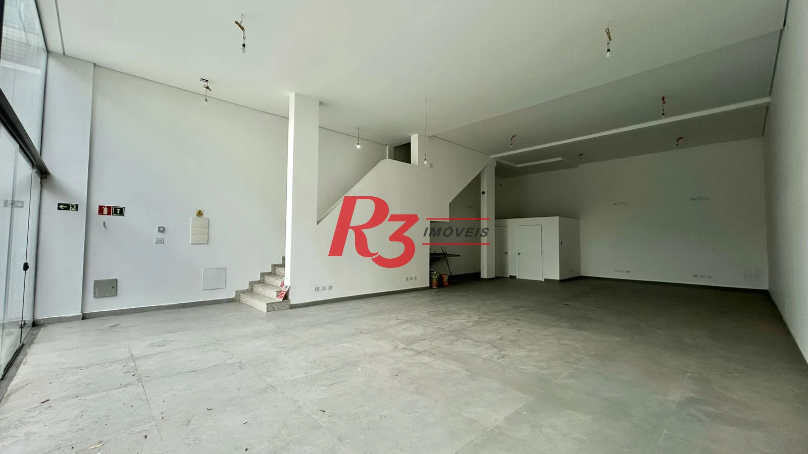 Loja para alugar, 197 m² por R$ 19.872,00/mês - Marapé - Santos/SP