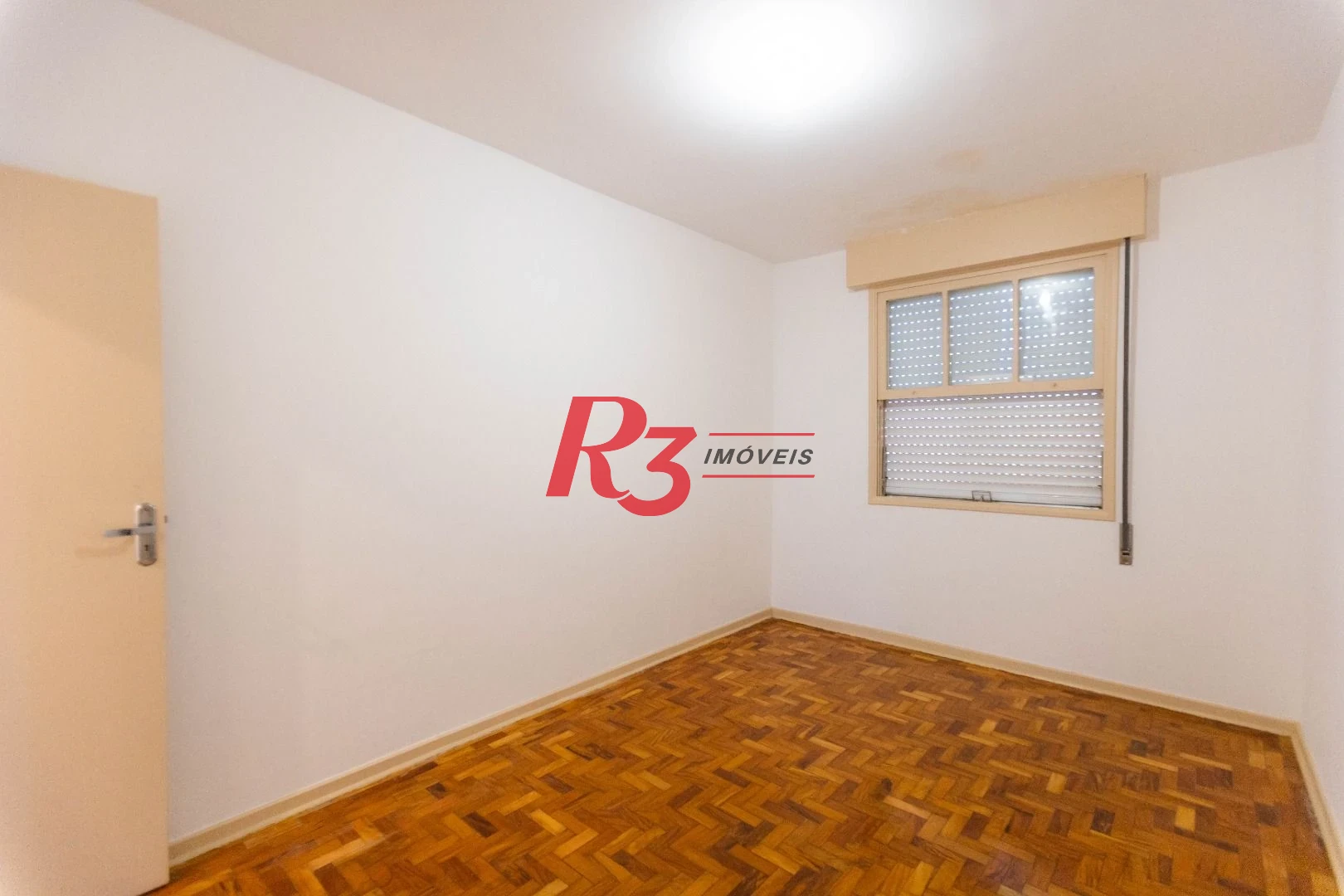 Apartamento com 2 dormitórios à venda, 78 m² por R$ 630.000,00 - Gonzaga - Santos/SP