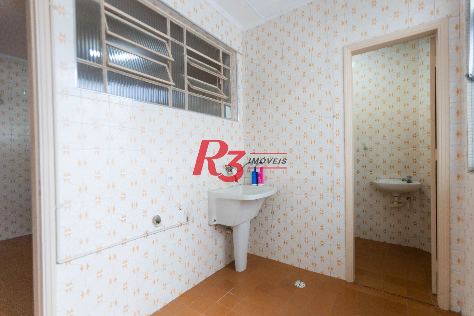 Apartamento com 2 dormitórios à venda, 78 m² por R$ 630.000,00 - Gonzaga - Santos/SP