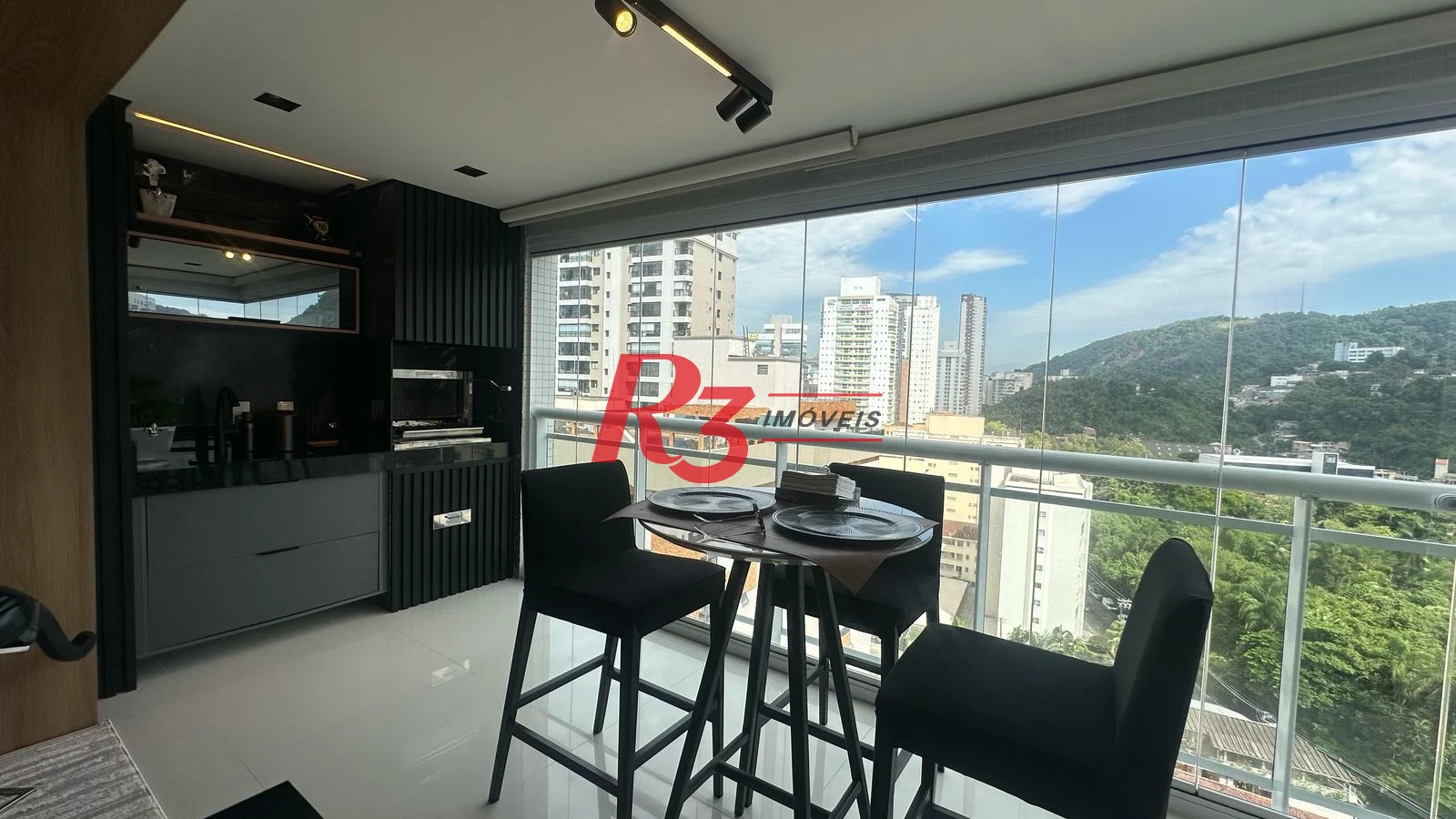 Apartamento com 2 dormitórios à venda, 101 m² por R$ 1.400.000,00 - José Menino - Santos/SP