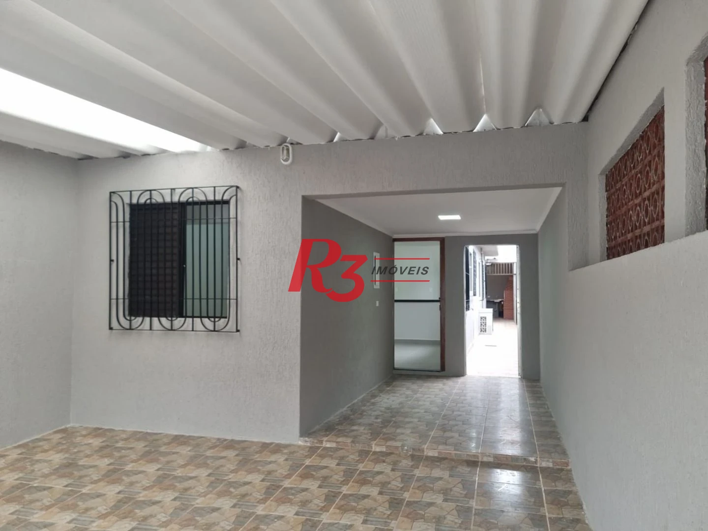 Casa com 3 dormitórios à venda, 150 m² por R$ 532.000,00 - Vila São Jorge - São Vicente/SP