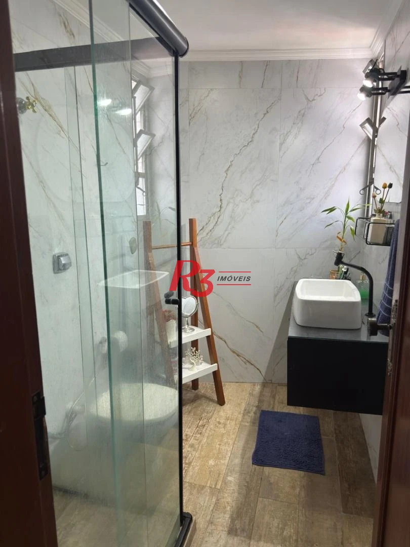 Apartamento com 3 dormitórios à venda, 111 m² por R$ 695.000,00 - Gonzaga - Santos/SP
