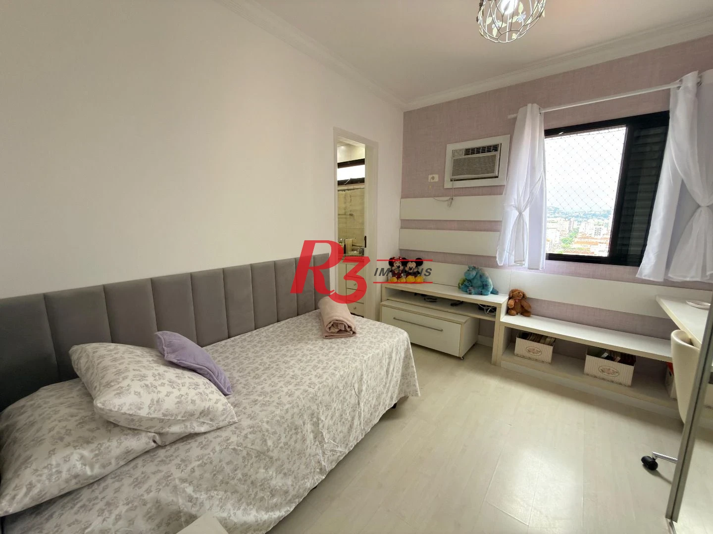 Apartamento com 3 dormitórios à venda, 122 m² por R$ 1.350.000,00 - Pompéia - Santos/SP