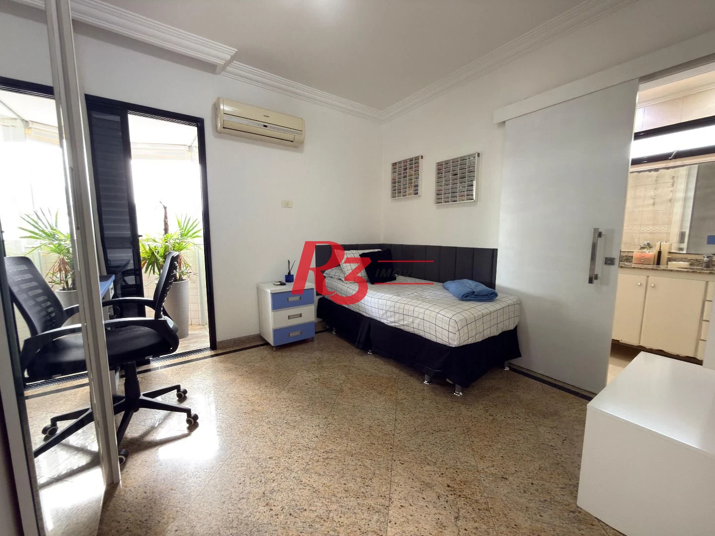 Apartamento com 3 dormitórios à venda, 122 m² por R$ 1.350.000,00 - Pompéia - Santos/SP