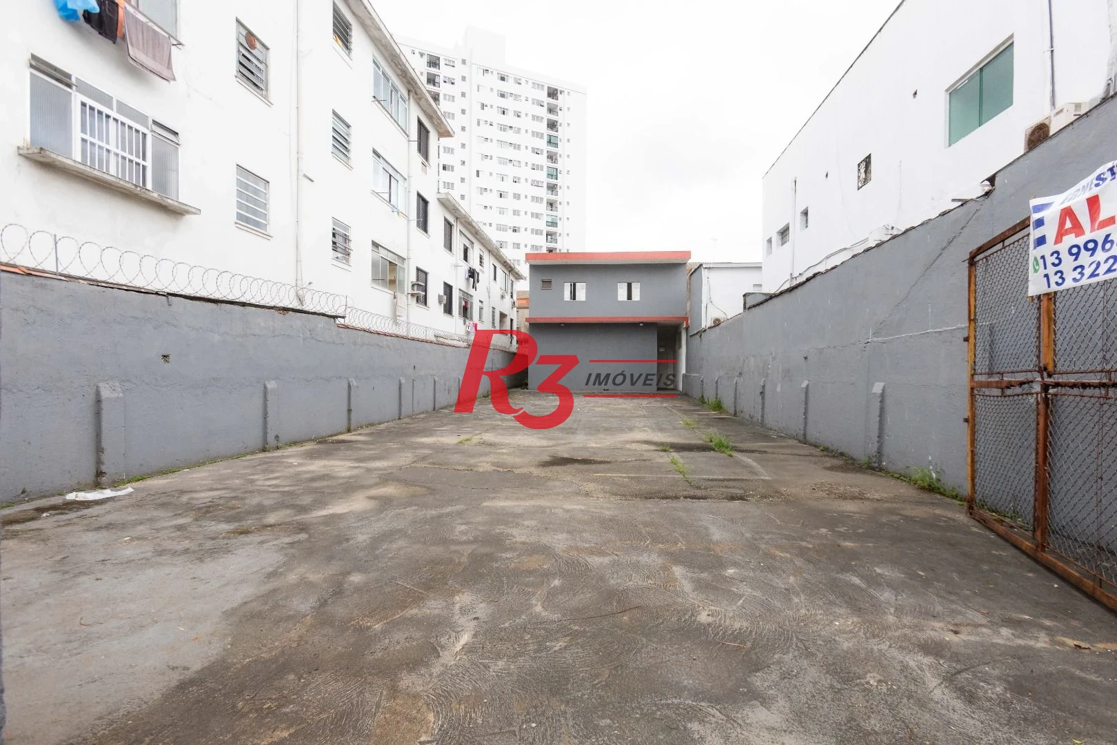 Terreno para alugar, 470 m² por R$ 13.500/mês - Macuco - Santos/SP