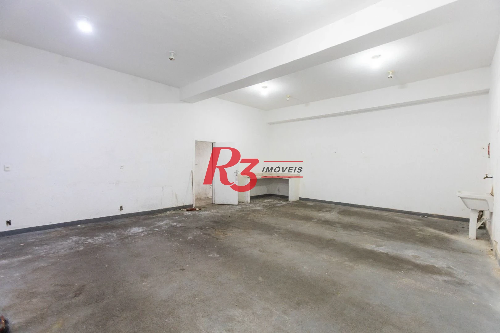 Terreno para alugar, 470 m² por R$ 13.500/mês - Macuco - Santos/SP