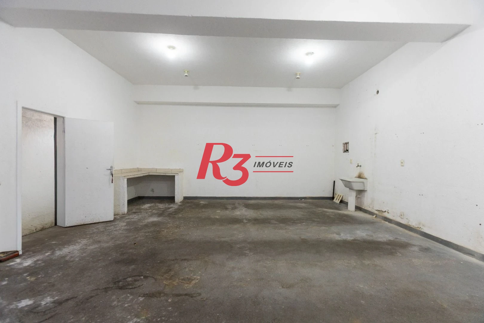 Terreno para alugar, 470 m² por R$ 13.500/mês - Macuco - Santos/SP