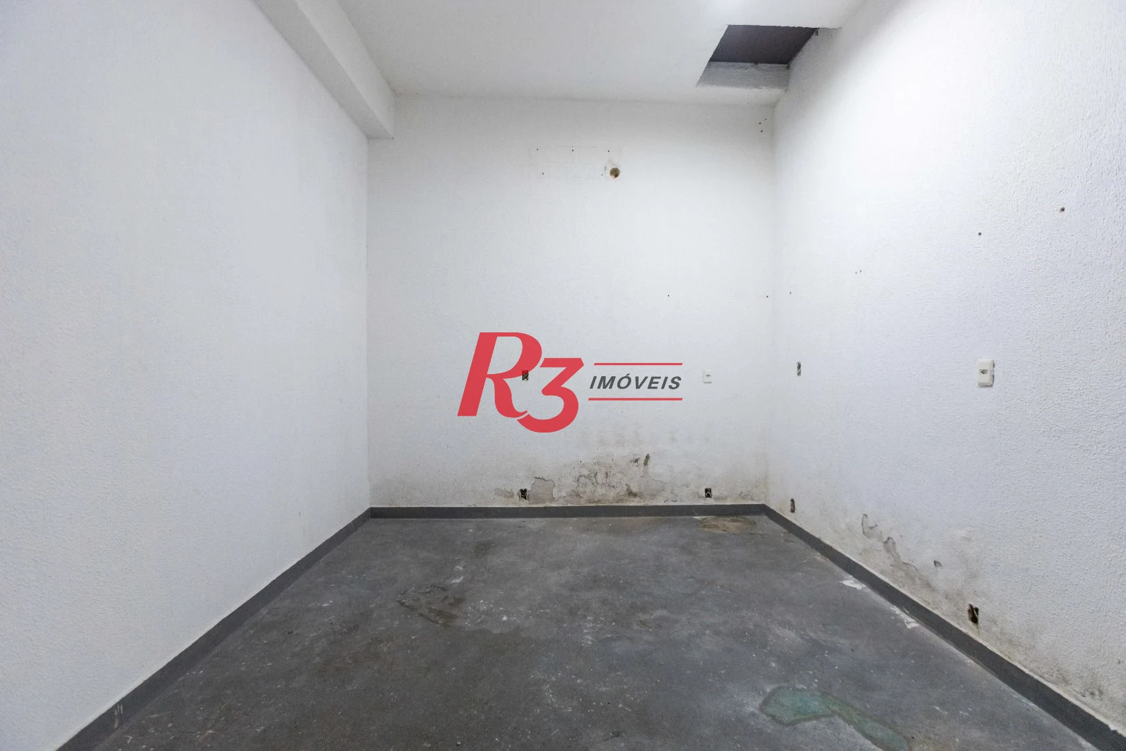 Terreno para alugar, 470 m² por R$ 13.500/mês - Macuco - Santos/SP