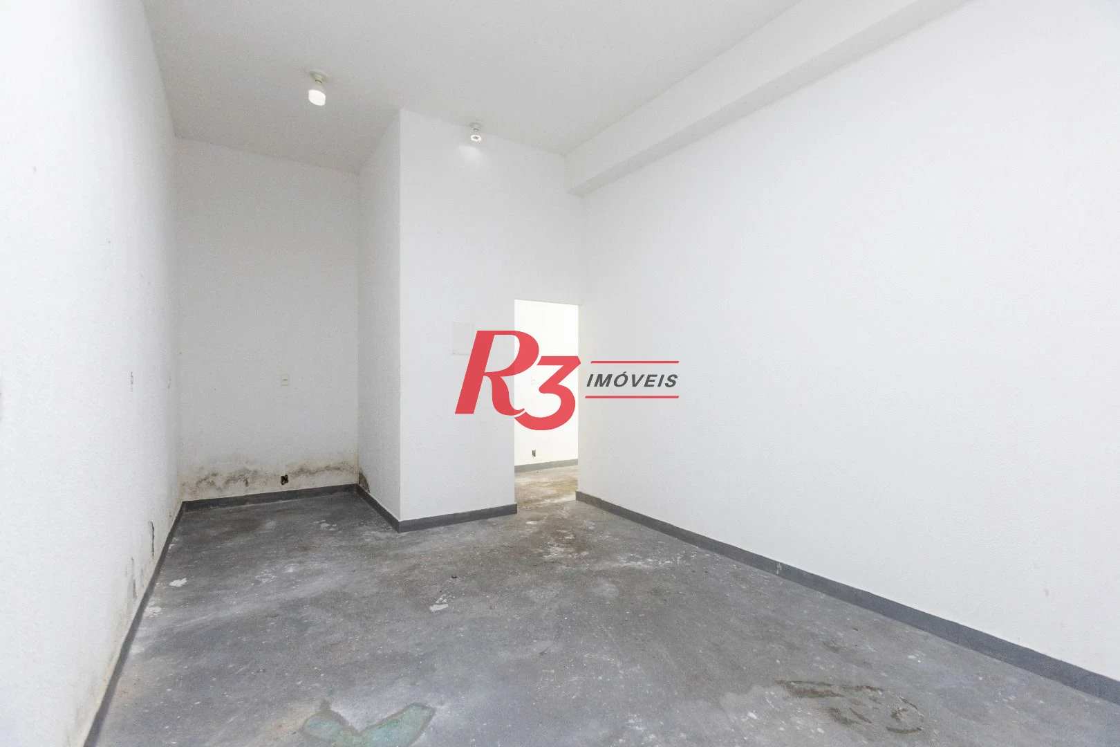 Terreno para alugar, 470 m² por R$ 13.500/mês - Macuco - Santos/SP