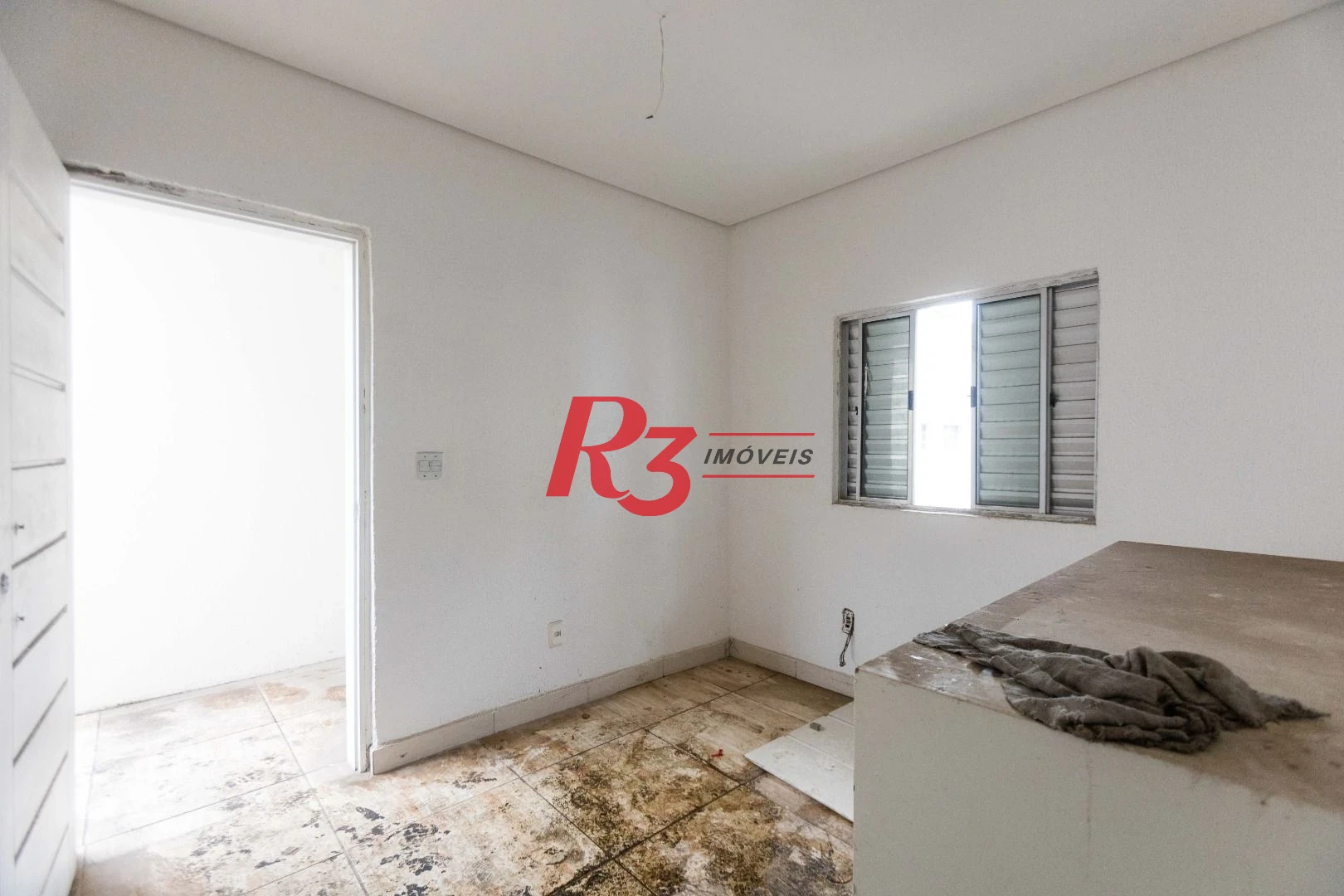 Terreno para alugar, 470 m² por R$ 13.500/mês - Macuco - Santos/SP