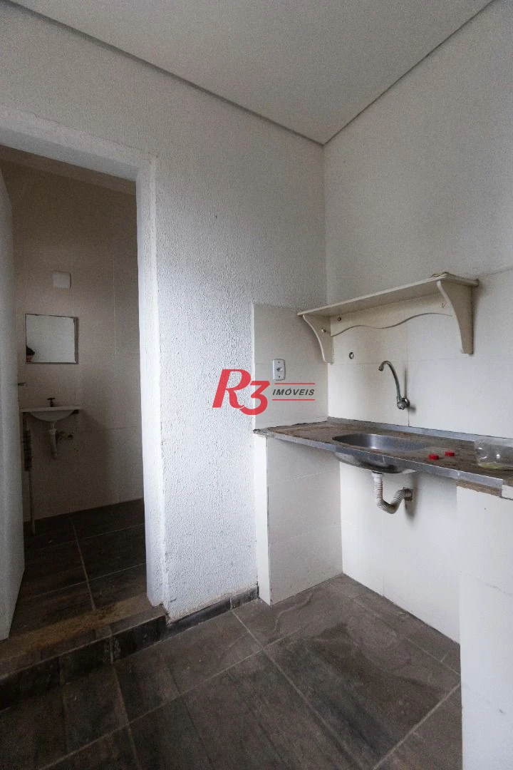 Terreno para alugar, 470 m² por R$ 13.500/mês - Macuco - Santos/SP