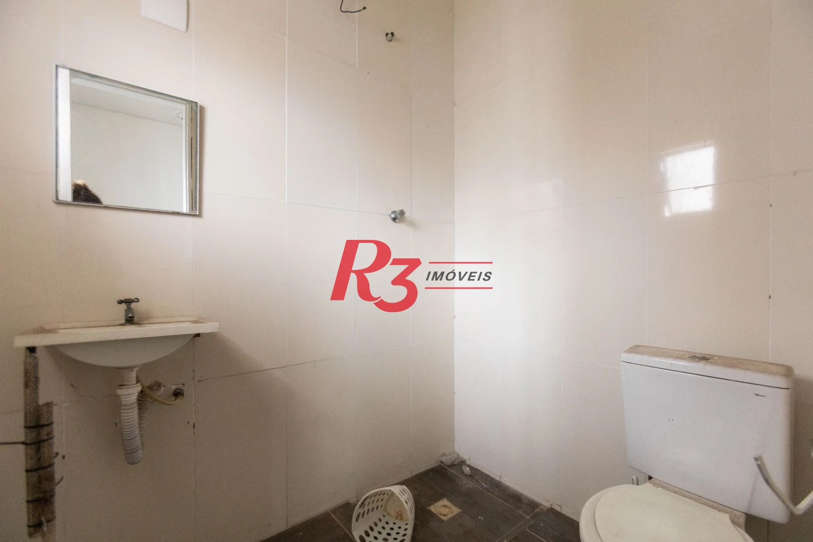 Terreno para alugar, 470 m² por R$ 13.500/mês - Macuco - Santos/SP