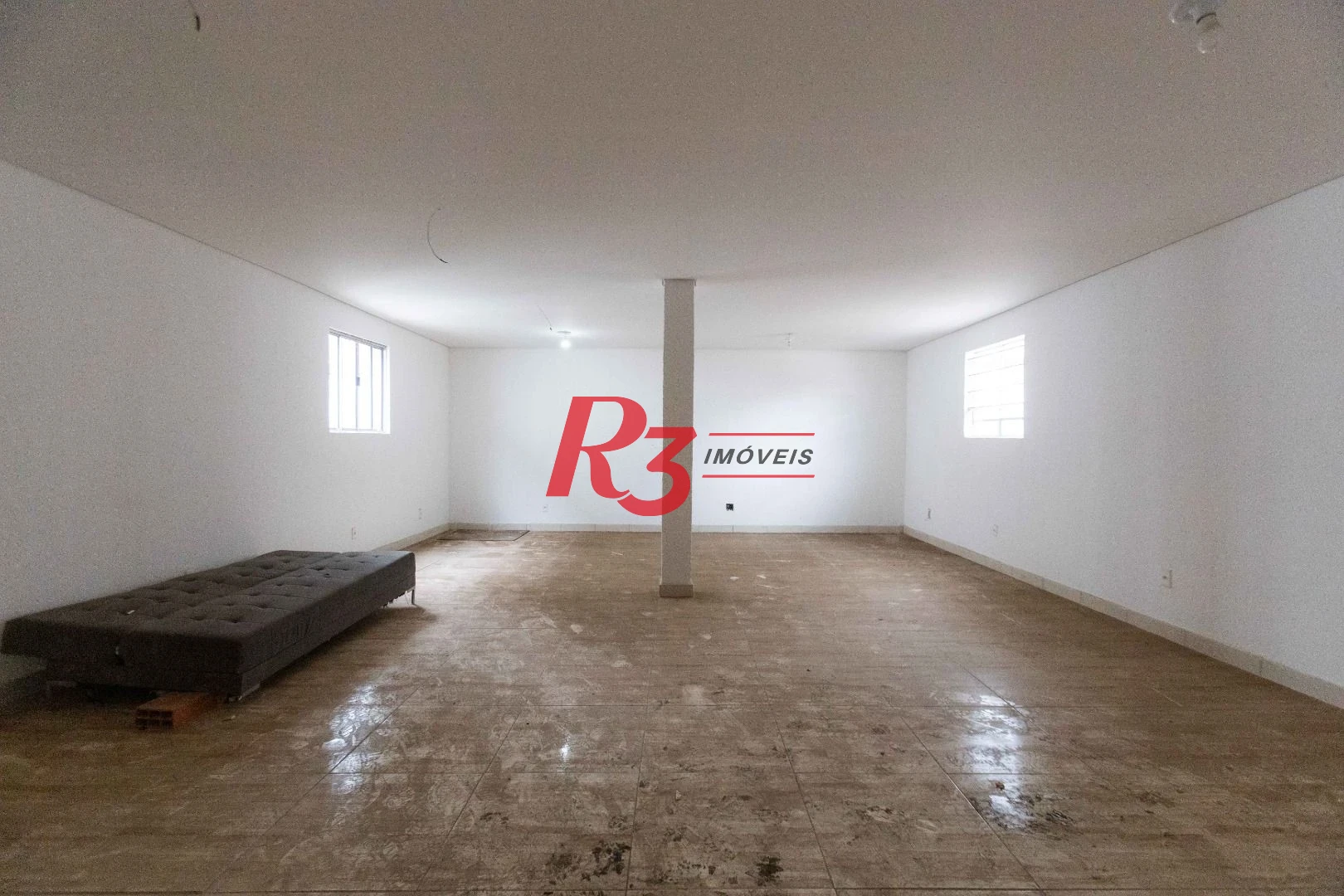 Terreno para alugar, 470 m² por R$ 13.500/mês - Macuco - Santos/SP