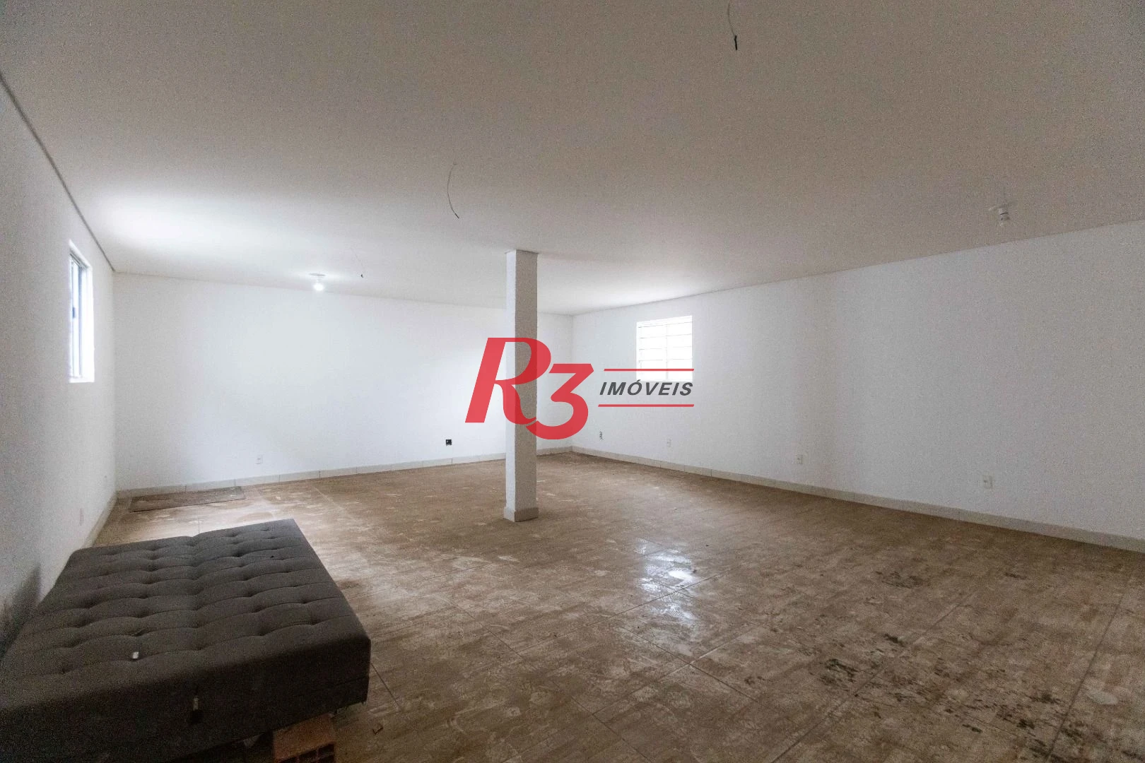 Terreno para alugar, 470 m² por R$ 13.500/mês - Macuco - Santos/SP