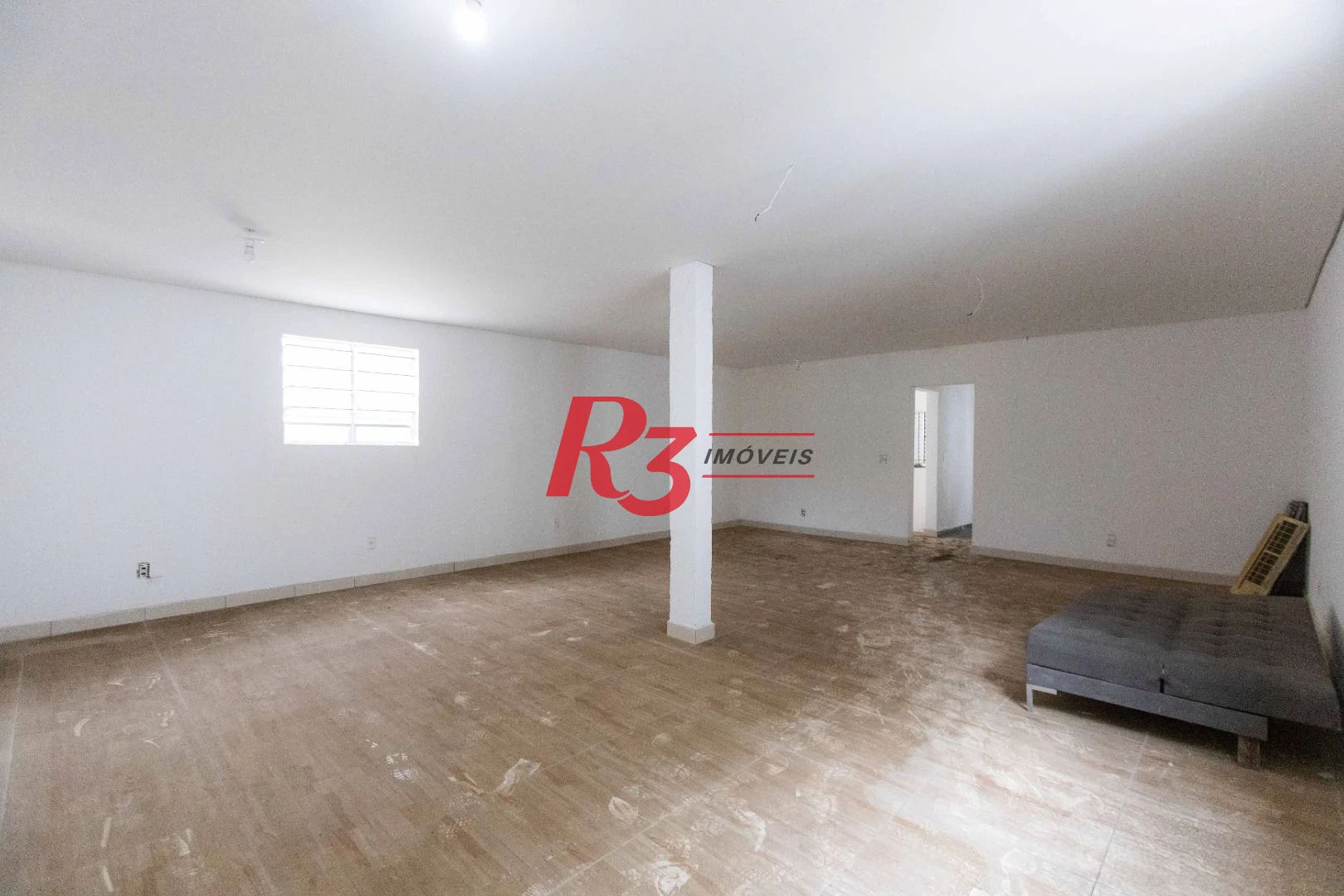 Terreno para alugar, 470 m² por R$ 13.500/mês - Macuco - Santos/SP