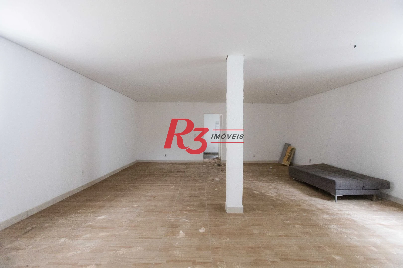 Terreno para alugar, 470 m² por R$ 13.500/mês - Macuco - Santos/SP