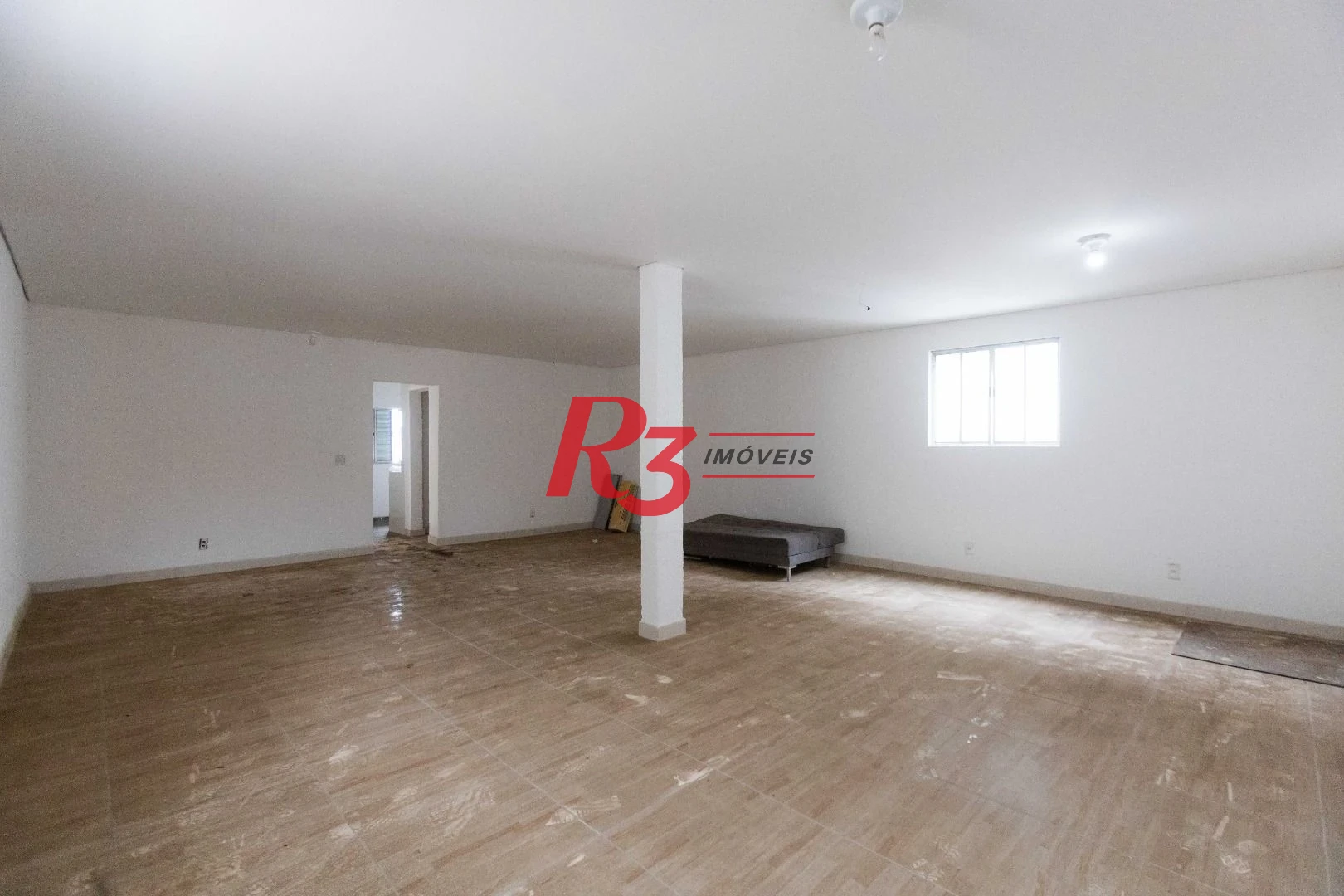 Terreno para alugar, 470 m² por R$ 13.500/mês - Macuco - Santos/SP